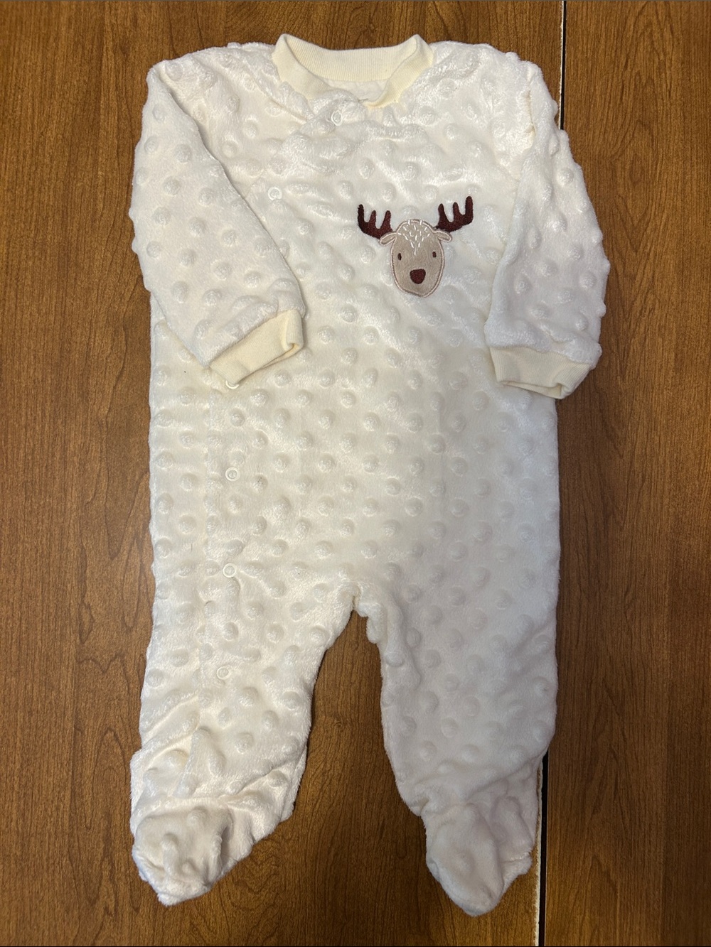 Cream Plush Baby Footed One-Piece with Reindeer Embroidery